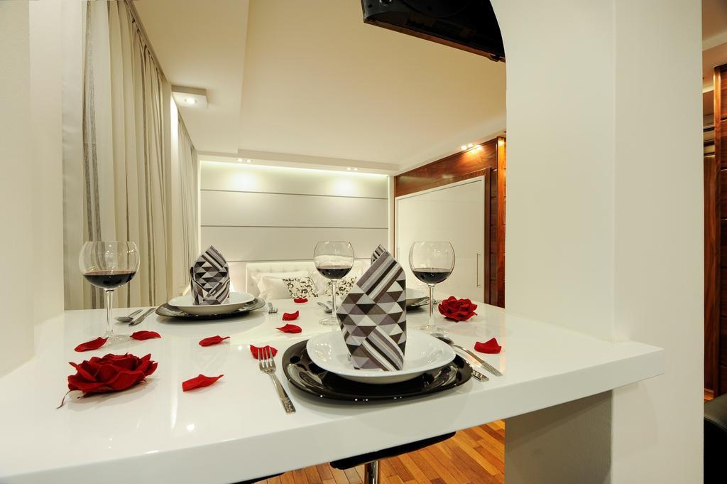 Main Street Studio And Rooms Zadar Room photo