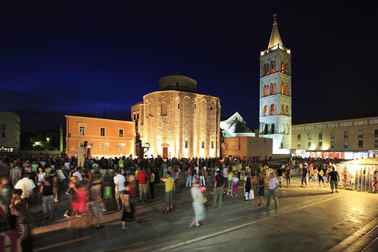 Main Street Studio And Rooms Zadar Exterior photo